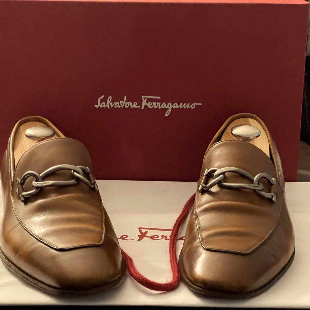 FERRAGAMO BENFORD 8 1/2 EE RADICA PEBBLE CALF LEATHER WITH BOX AND SHOPPING BAG